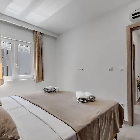 Ivana - Luxurious Apartment Makarska
