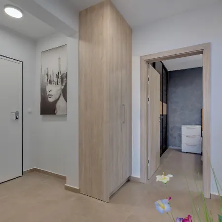 Ivana - Luxurious Apartment Makarska