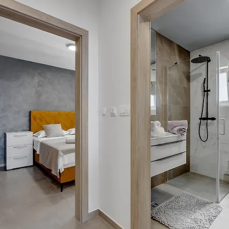 Ivana - Luxurious Apartment